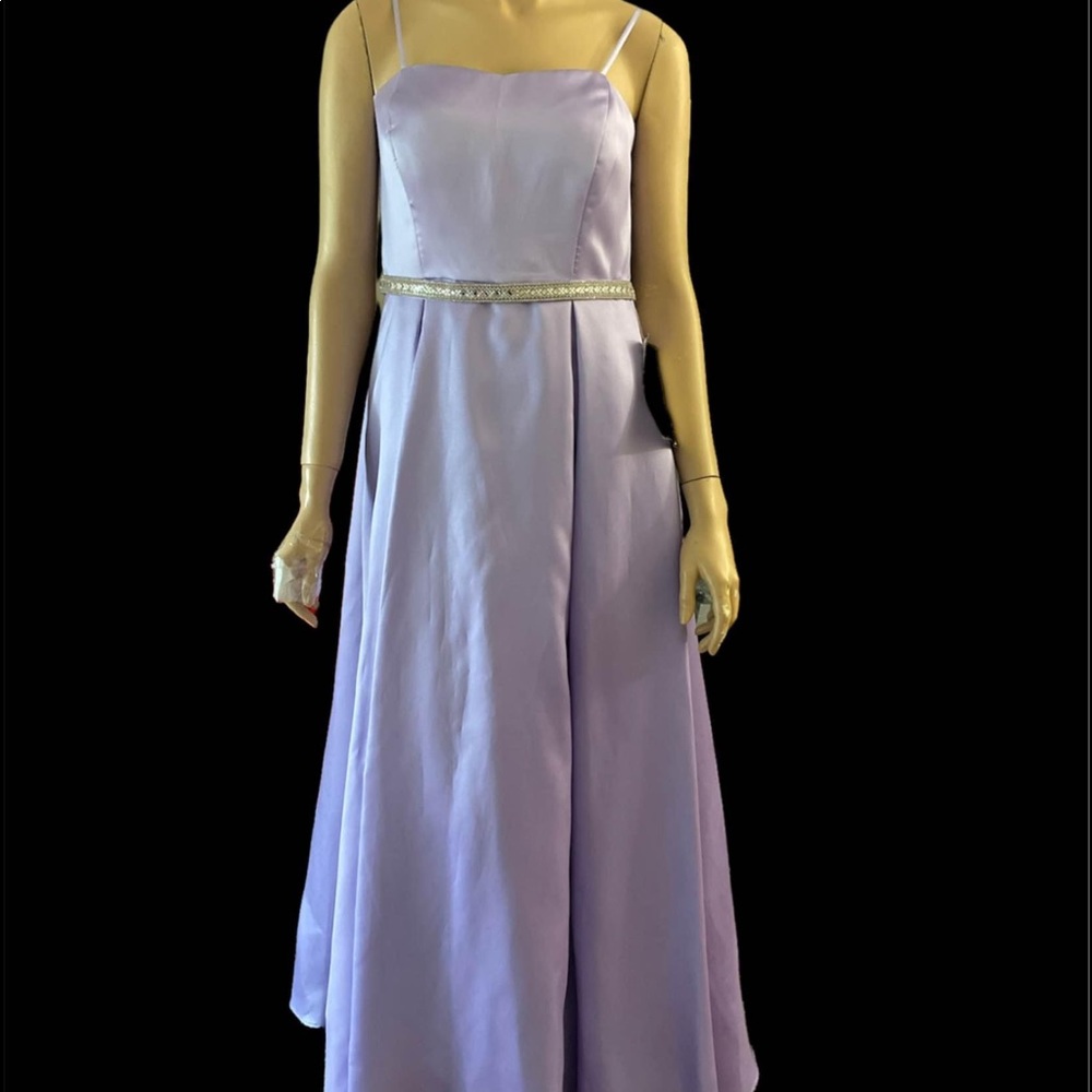 Purple dress
Size L
Price $45